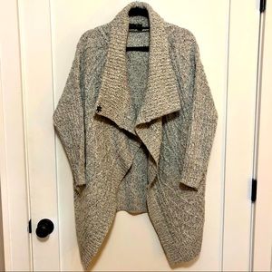 Marled Grey Wrap Sweater with Pockets - M